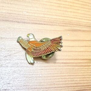 Vintage eagle lapel pin
